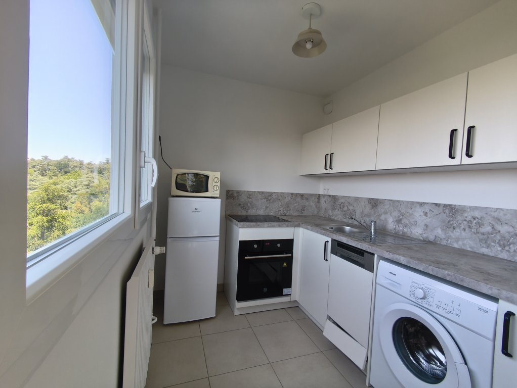 LOCATION - Appartement - ST ETIENNE (42000) - 550 €