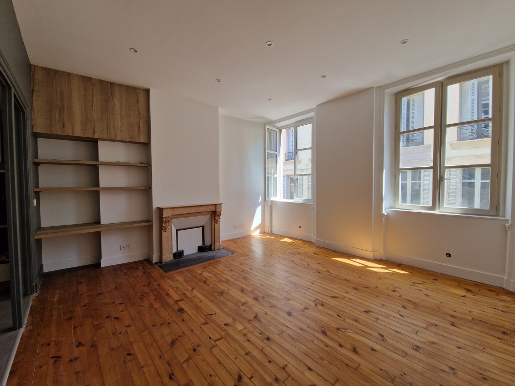 LOCATION - Appartement - ST ETIENNE (42000) - 450 €
