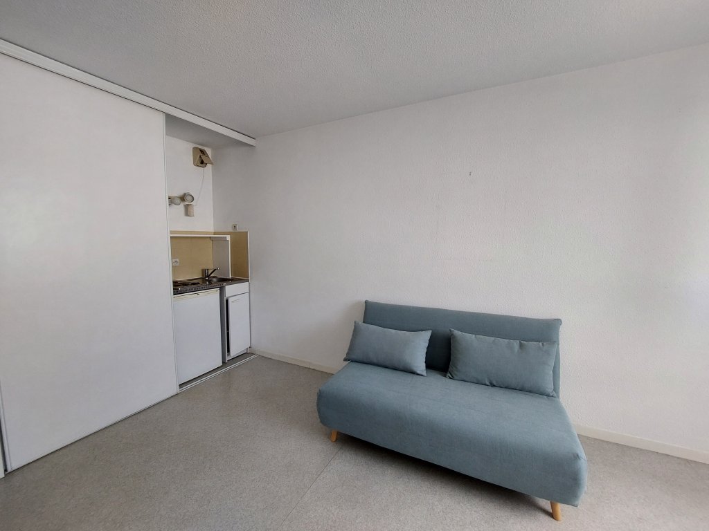 LOCATION - Appartement - ST ETIENNE (42000) - 360 €