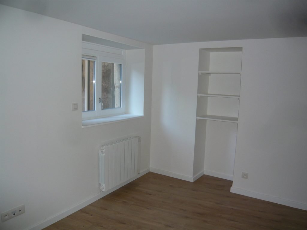 LOCATION - Appartement - ST ETIENNE (42000) - 370 €