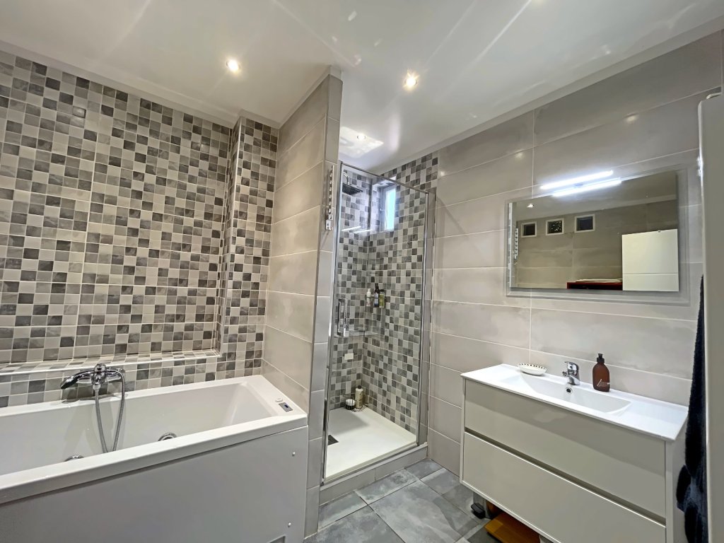 VENTE - Appartement - ST ETIENNE (42000) - 322000 €