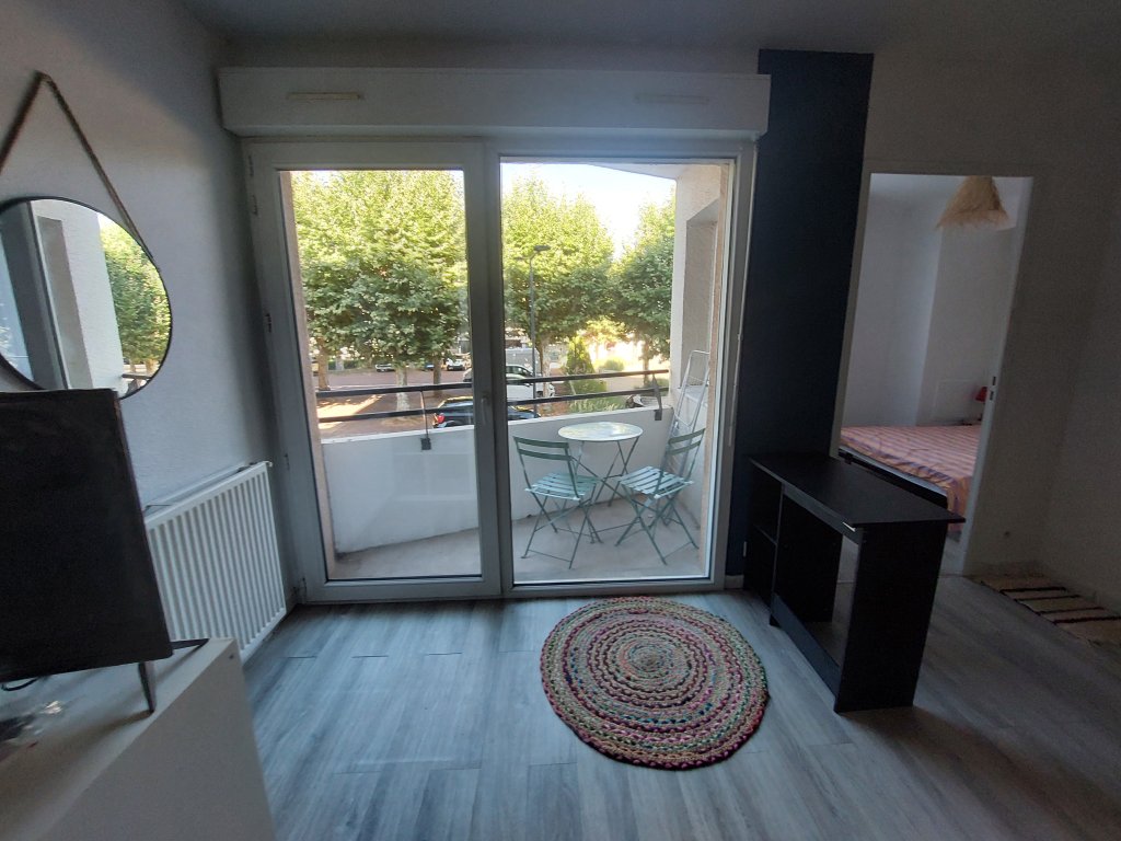 LOCATION - Appartement - L ETRAT (42580) - 619 €