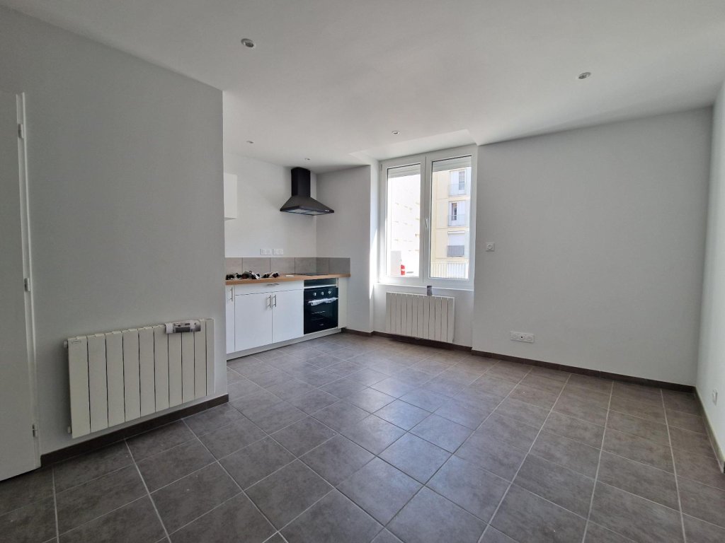 LOCATION - Appartement - ST ETIENNE (42000) - 375 €