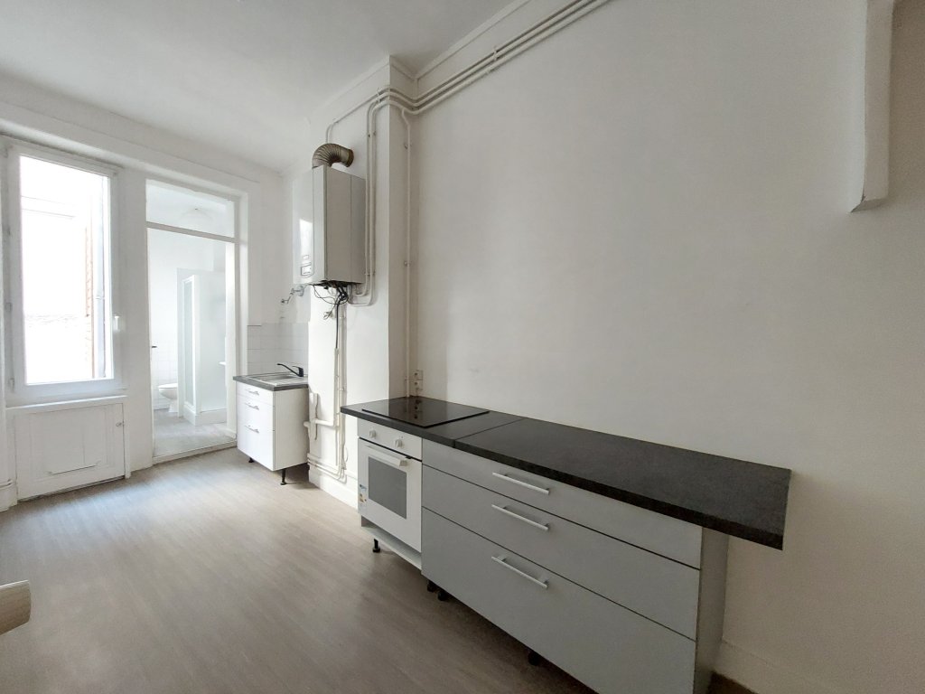 LOCATION - Appartement - ST ETIENNE (42000) - 690 €