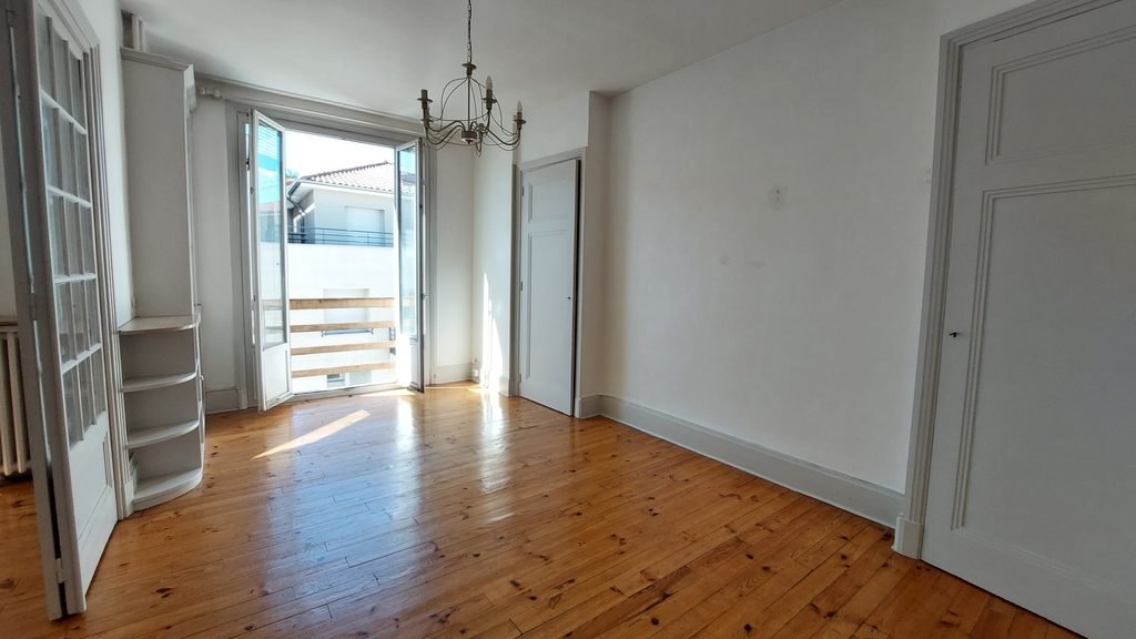LOCATION - Appartement - ST ETIENNE (42000) - 690 €