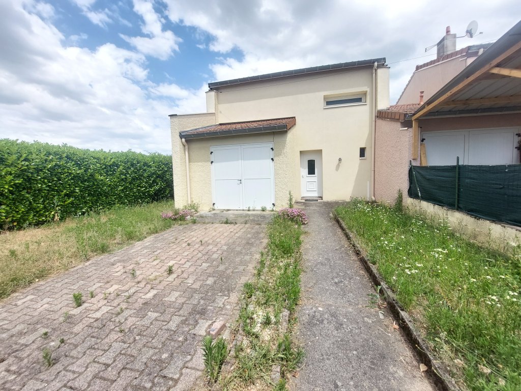 LOCATION - Maison/villa - ST CYPRIEN (42160) - 900 €