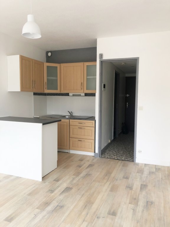LOCATION - Appartement - ST ETIENNE (42000) - 490 €