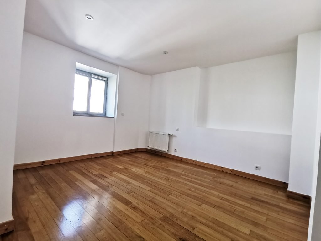 LOCATION - Appartement - ST ETIENNE (42000) - 915 €