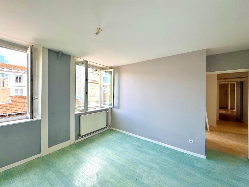 LOCATION - Appartement - ST ETIENNE (42000) - 830 €