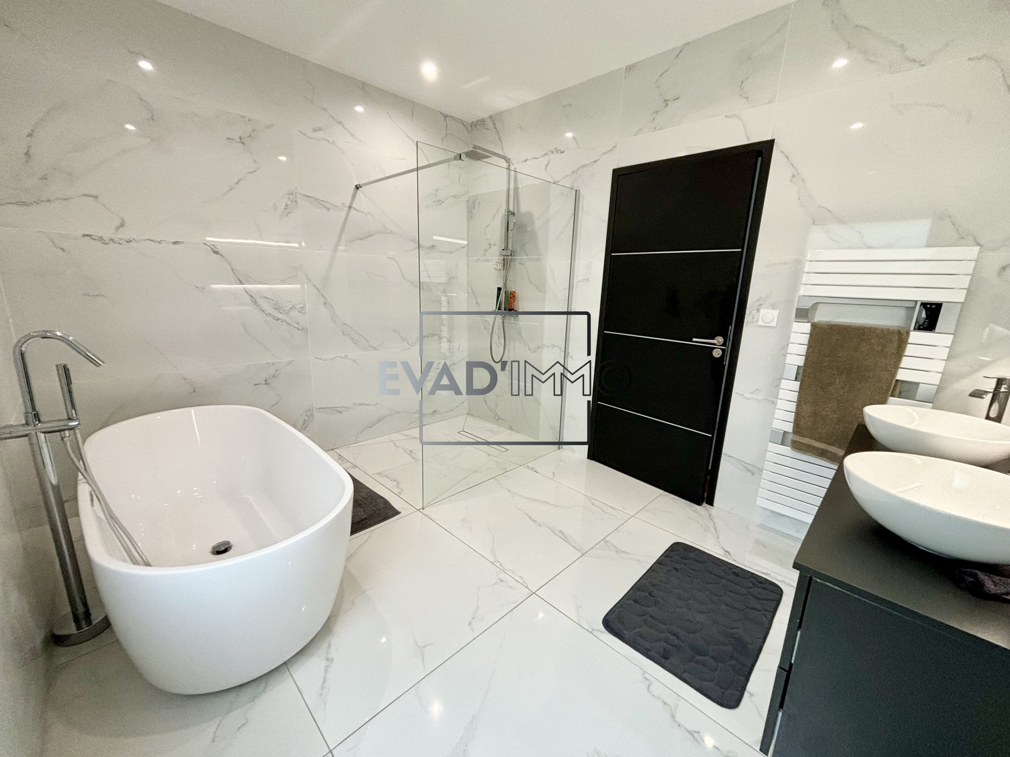 VENTE DE PRESTIGE - Maison - Veauche (42340) - 890000 €