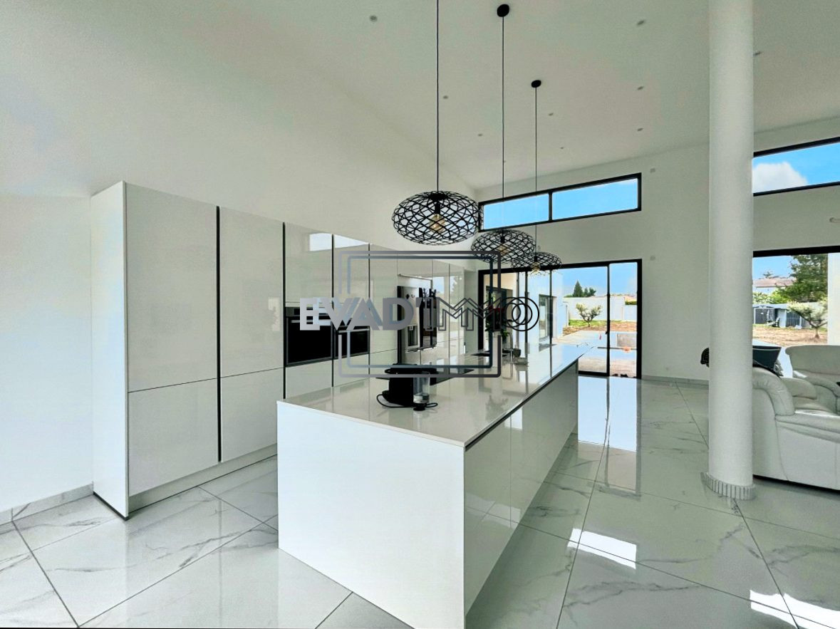 VENTE DE PRESTIGE - Maison - Veauche (42340) - 890000 €