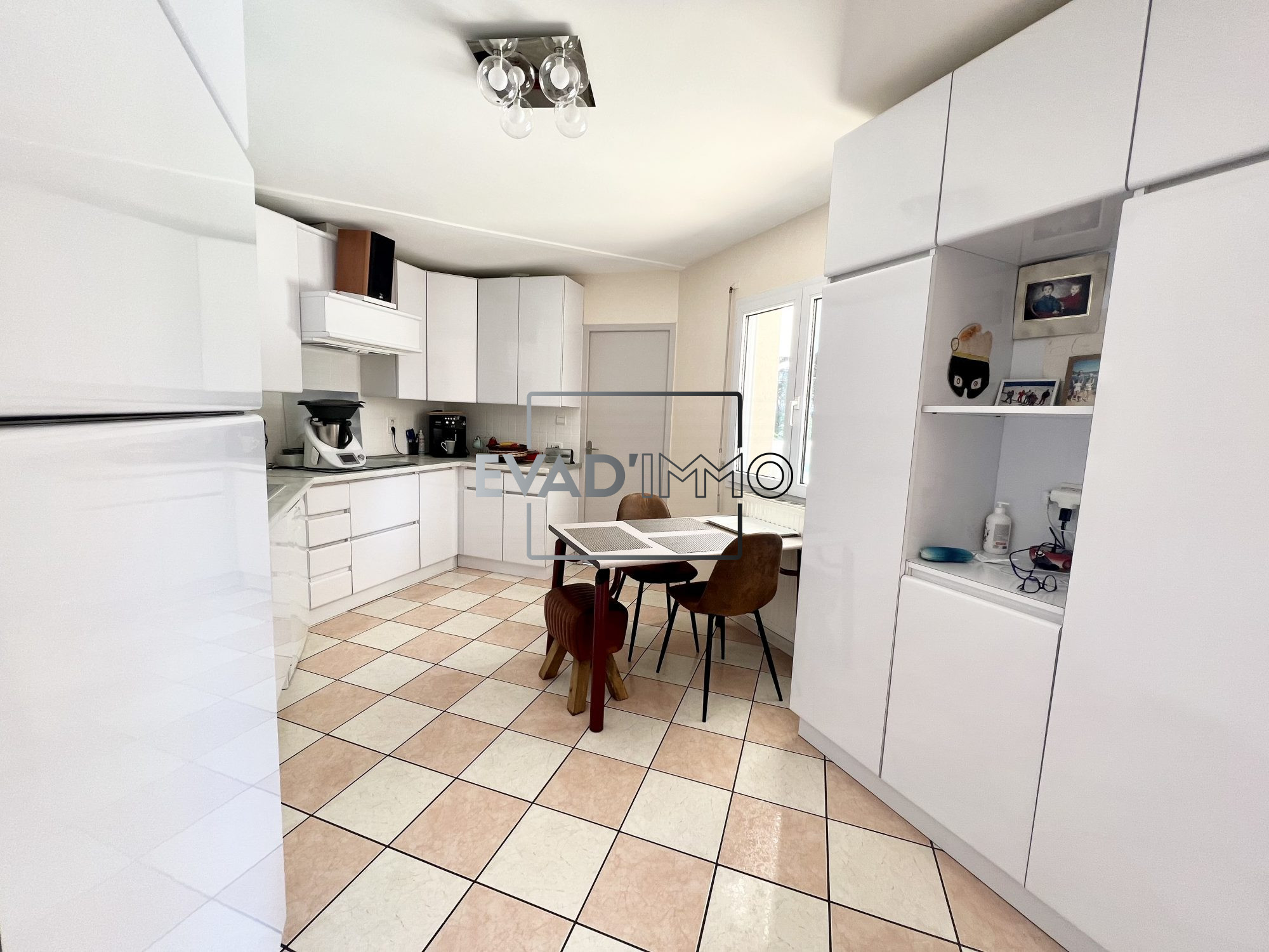 VENTE - Maison - Chazelles-sur-Lyon (42140) - 499000 €