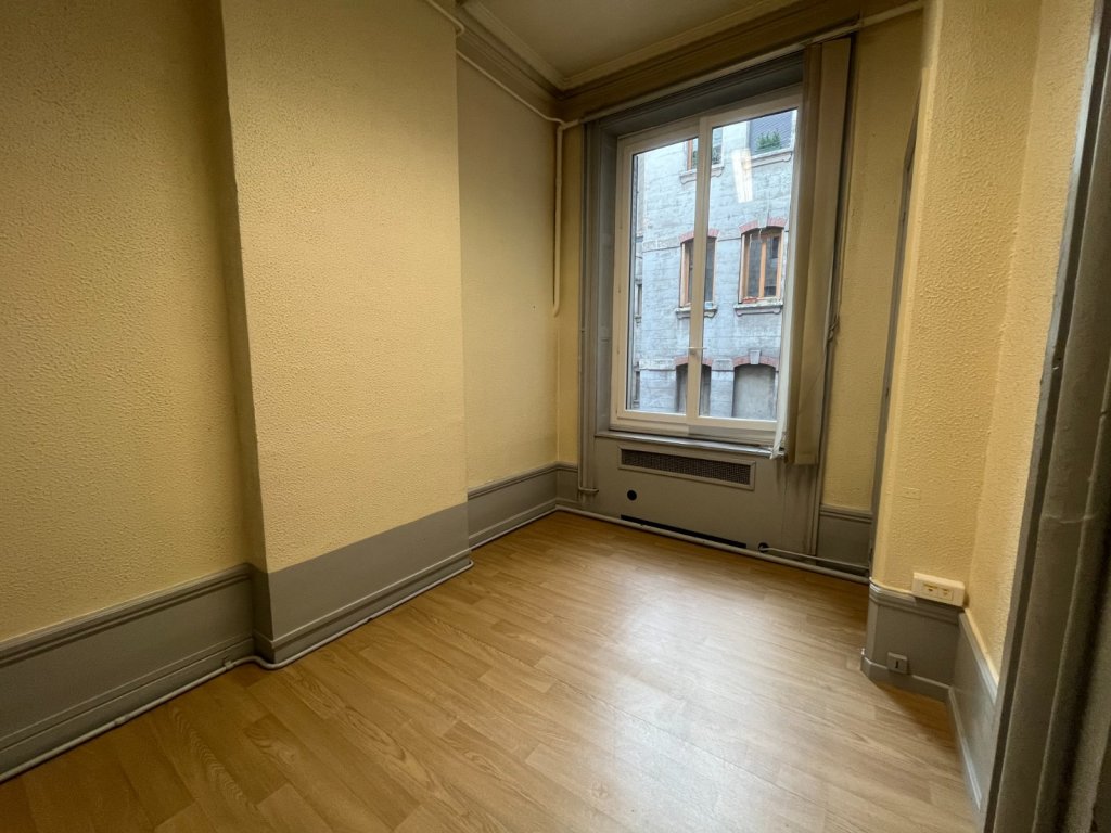 VENTE - Local - ST ETIENNE (42000) - 135000 €