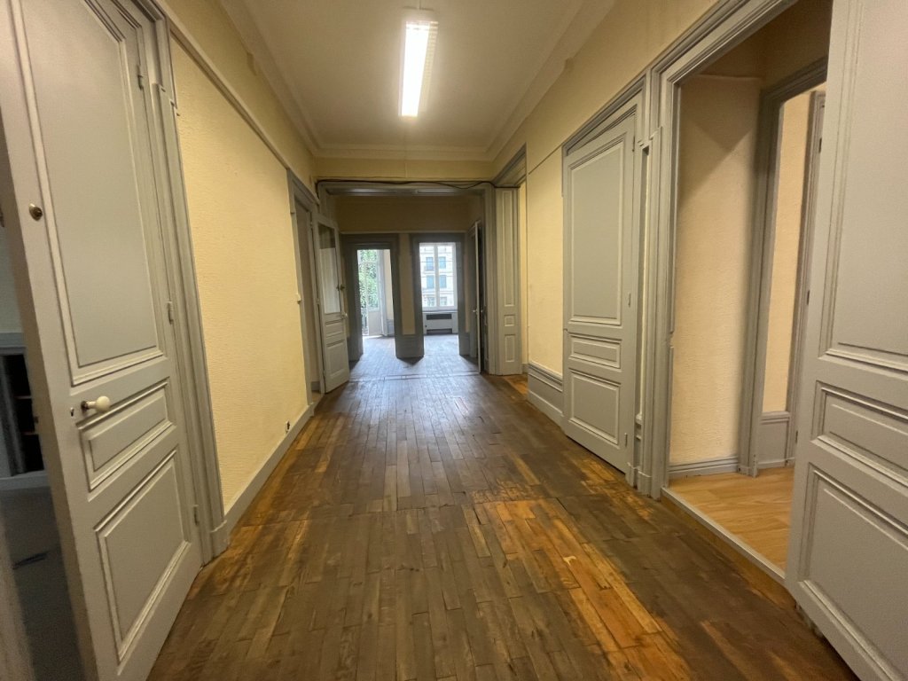 VENTE - Local - ST ETIENNE (42000) - 135000 €