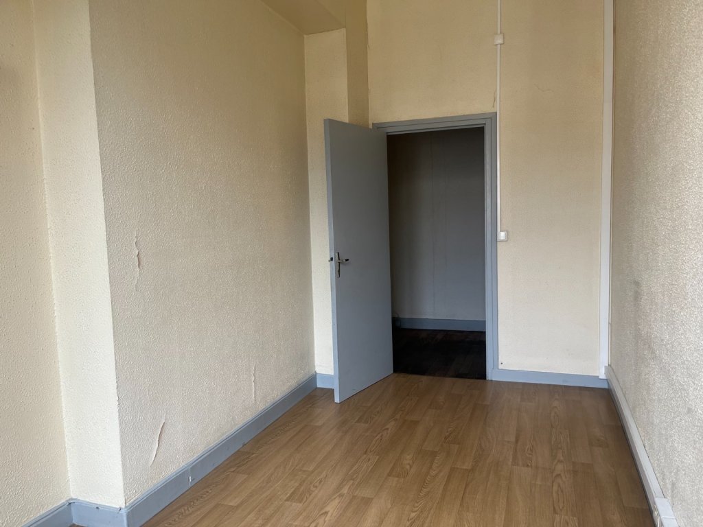 VENTE - Local - ST ETIENNE (42000) - 135000 €