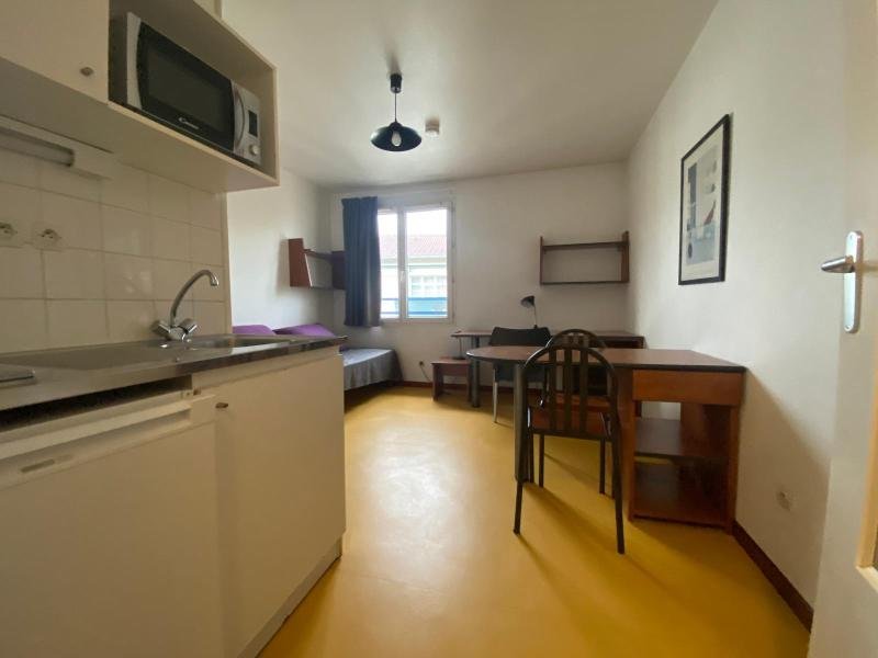 LOCATION - Appartement - ST ETIENNE (42000) - 380 €