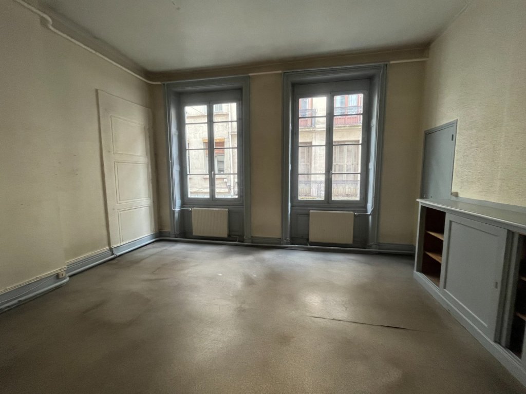 VENTE - Local - ST ETIENNE (42000) - 135000 €