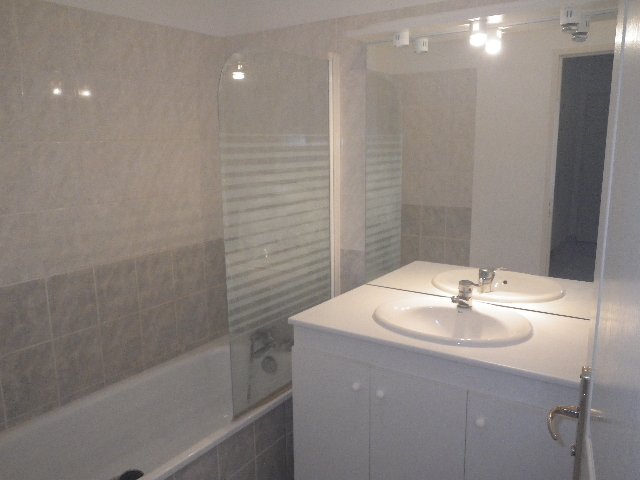 LOCATION - Appartement - ST ETIENNE (42000) - 563 €