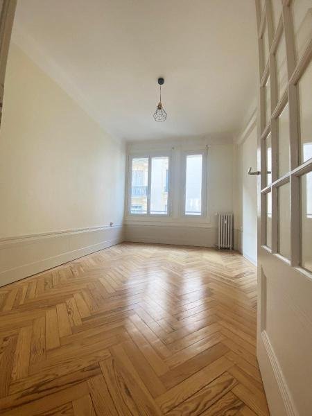 LOCATION - Appartement - ST ETIENNE (42000) - 798 €