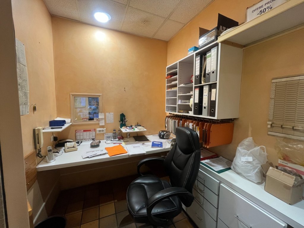 VENTE - Local - ST ETIENNE (42100) - 108000 €