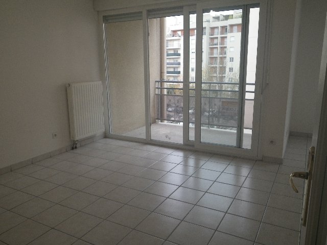 LOCATION - Appartement - ST ETIENNE (42000) - 563 €