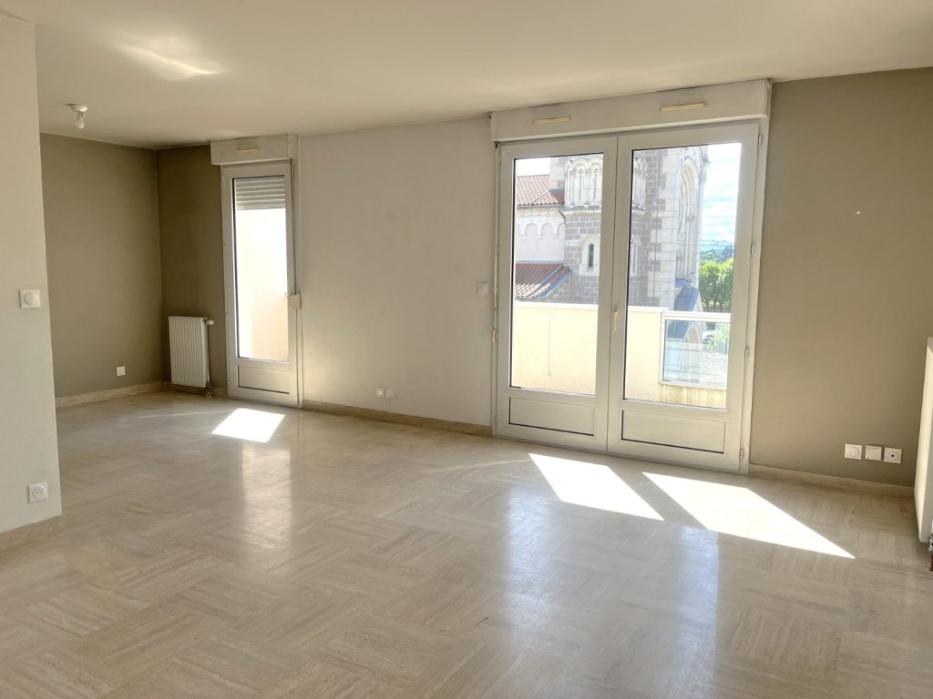 VENTE - Appartement - L ETRAT (42580) - 220000 €