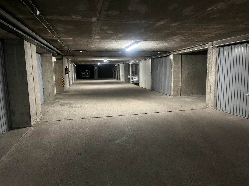 VENTE - Parking/box - ST ETIENNE (42000) - 13000 €