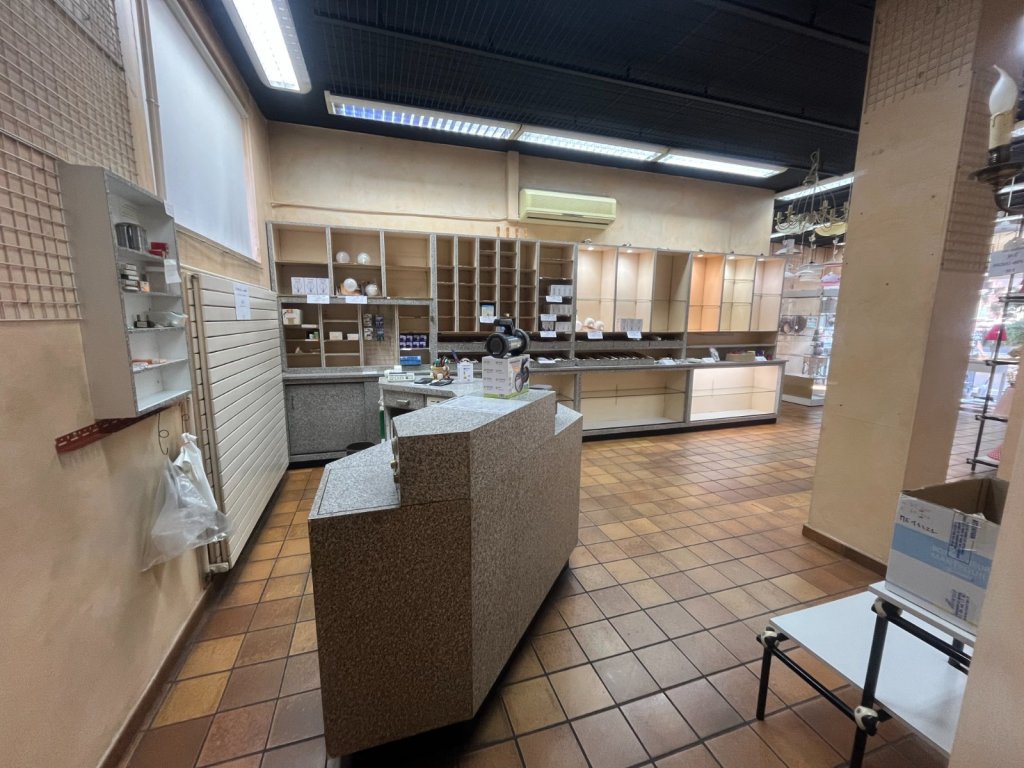 VENTE - Local - ST ETIENNE (42100) - 108000 €