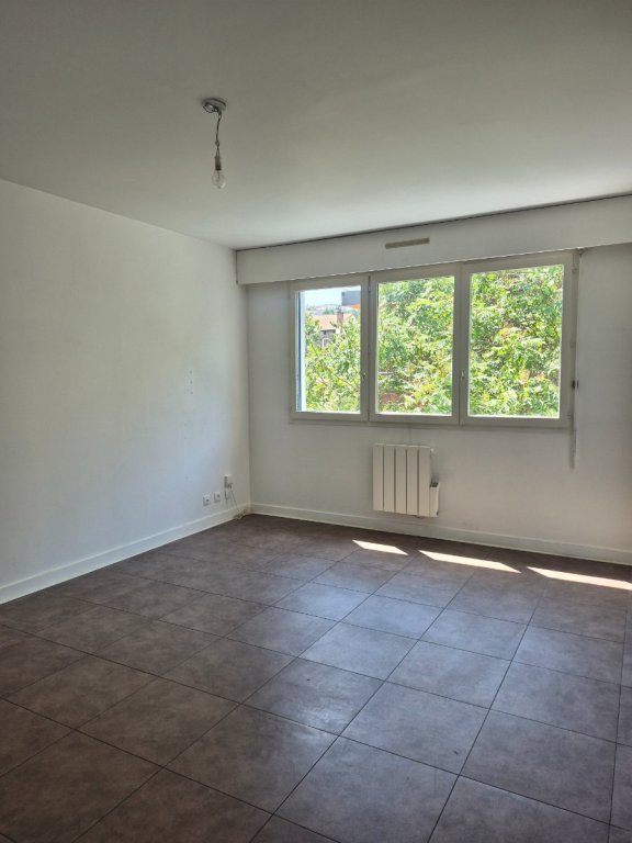 LOCATION - Appartement - ST ETIENNE (42000) - 691 €