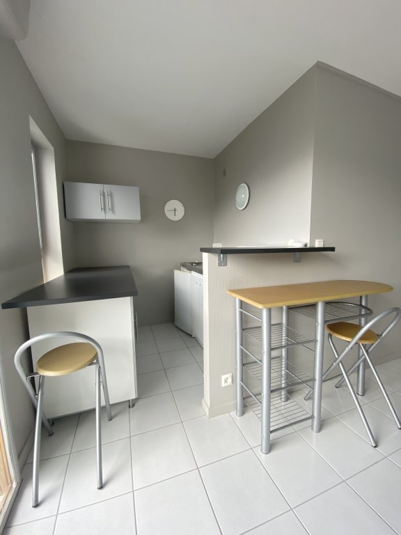 LOCATION - Appartement - ST ETIENNE (42000) - 350 €