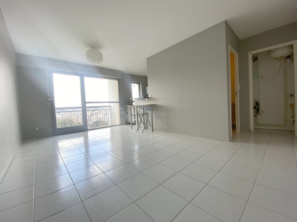 LOCATION - Appartement - ST ETIENNE (42000) - 350 €