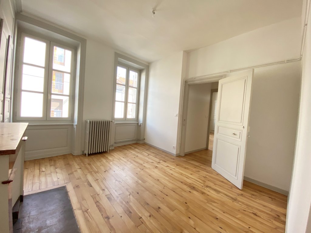 LOCATION - Appartement - MONTBRISON (42600) - 425 €