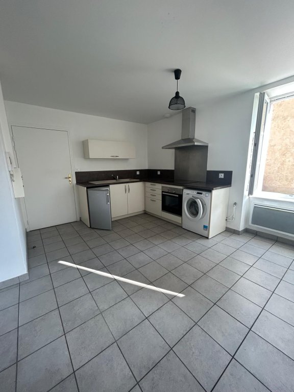 LOCATION - Appartement - NOIRETABLE (42440) - 328 €