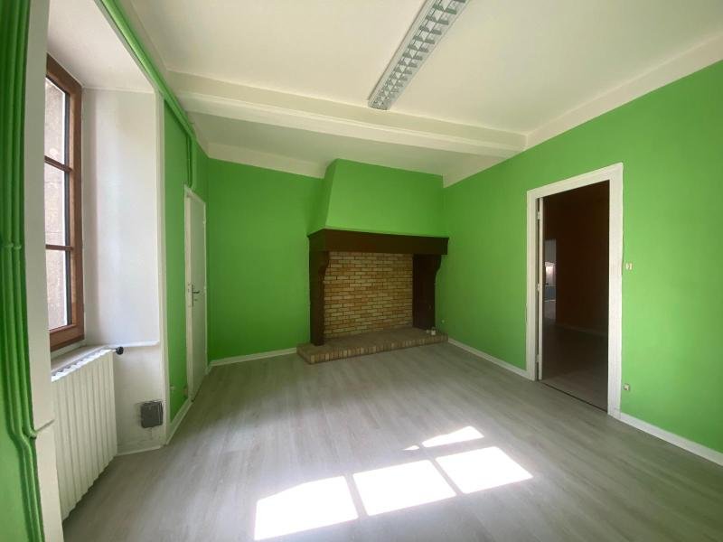 LOCATION - Local - MONTBRISON (42600) - 745 €