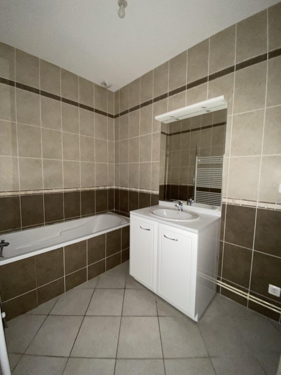 LOCATION - Appartement - ST ANTHEME (63660) - 458 €