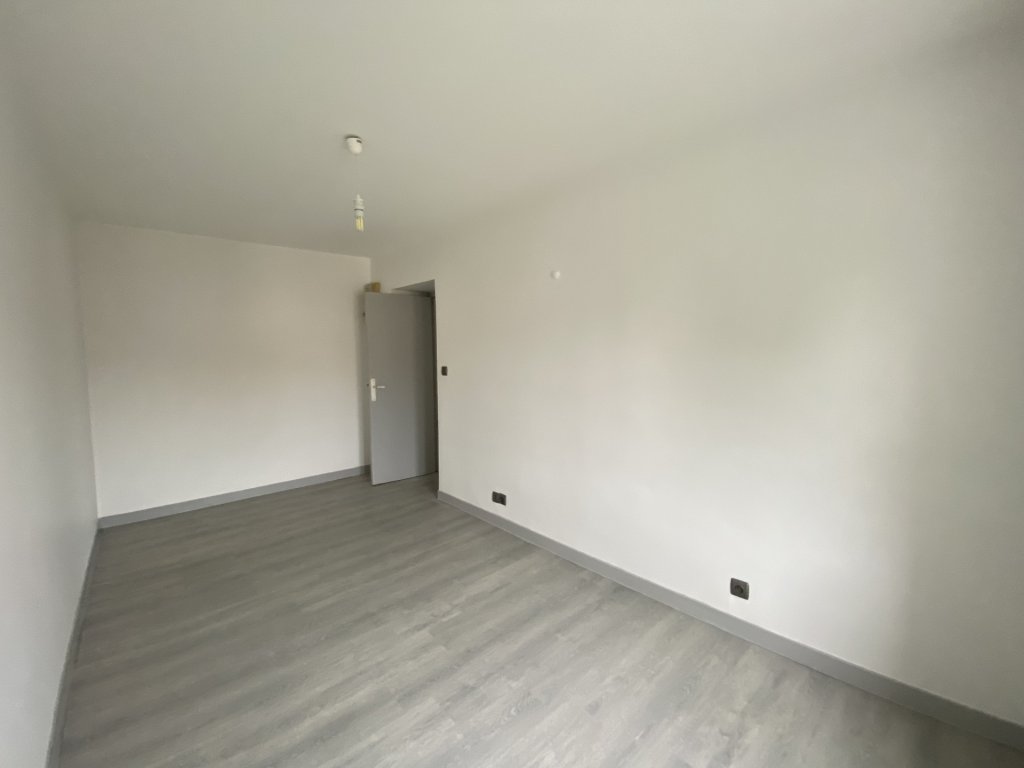 LOCATION - Appartement - MONTROND LES BAINS (42210) - 470 €