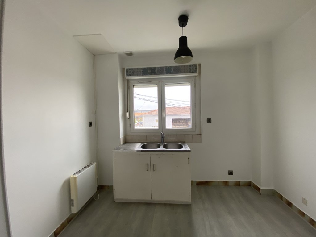 LOCATION - Appartement - MONTROND LES BAINS (42210) - 470 €