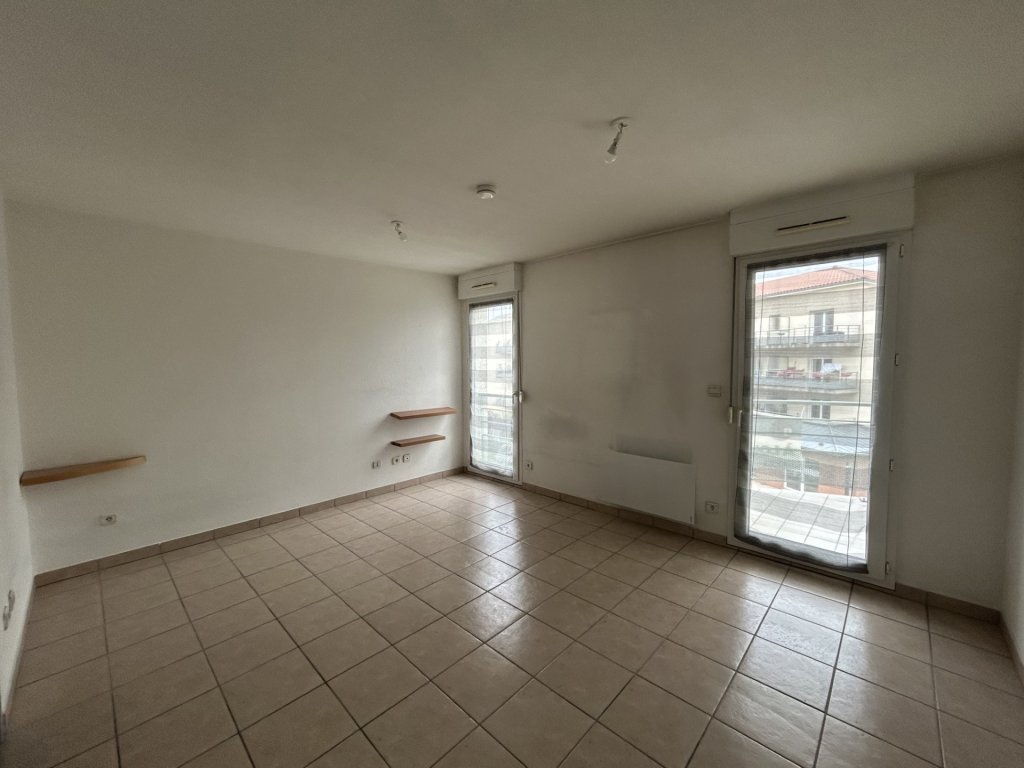 LOCATION - Appartement - SAVIGNEUX (42600) - 380 €