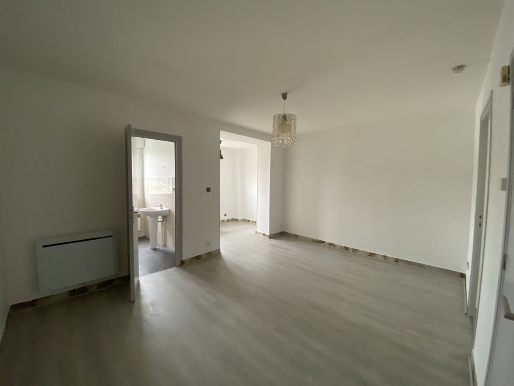 LOCATION - Appartement - MONTROND LES BAINS (42210) - 470 €