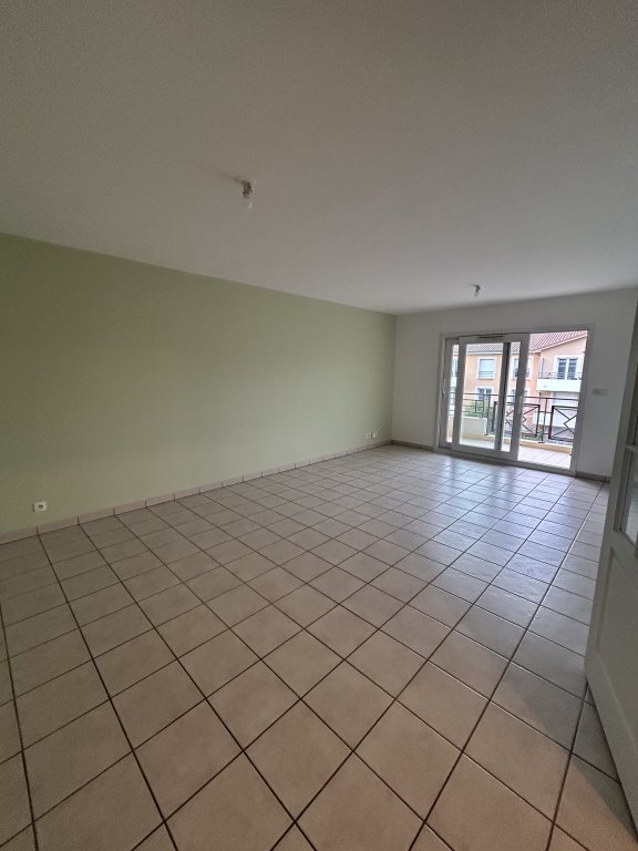 LOCATION - Appartement - SAVIGNEUX (42600) - 786 €