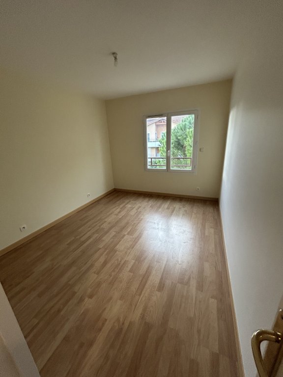 LOCATION - Appartement - SAVIGNEUX (42600) - 786 €