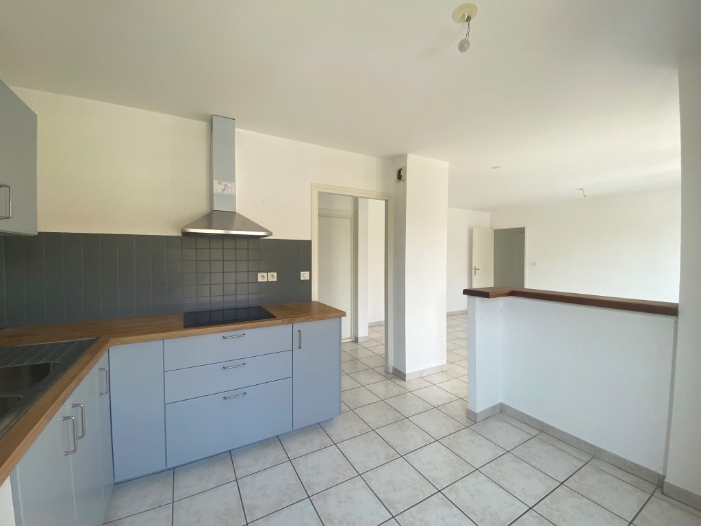 LOCATION - Appartement - ST BONNET LE CHATEAU (42380) - 680 €