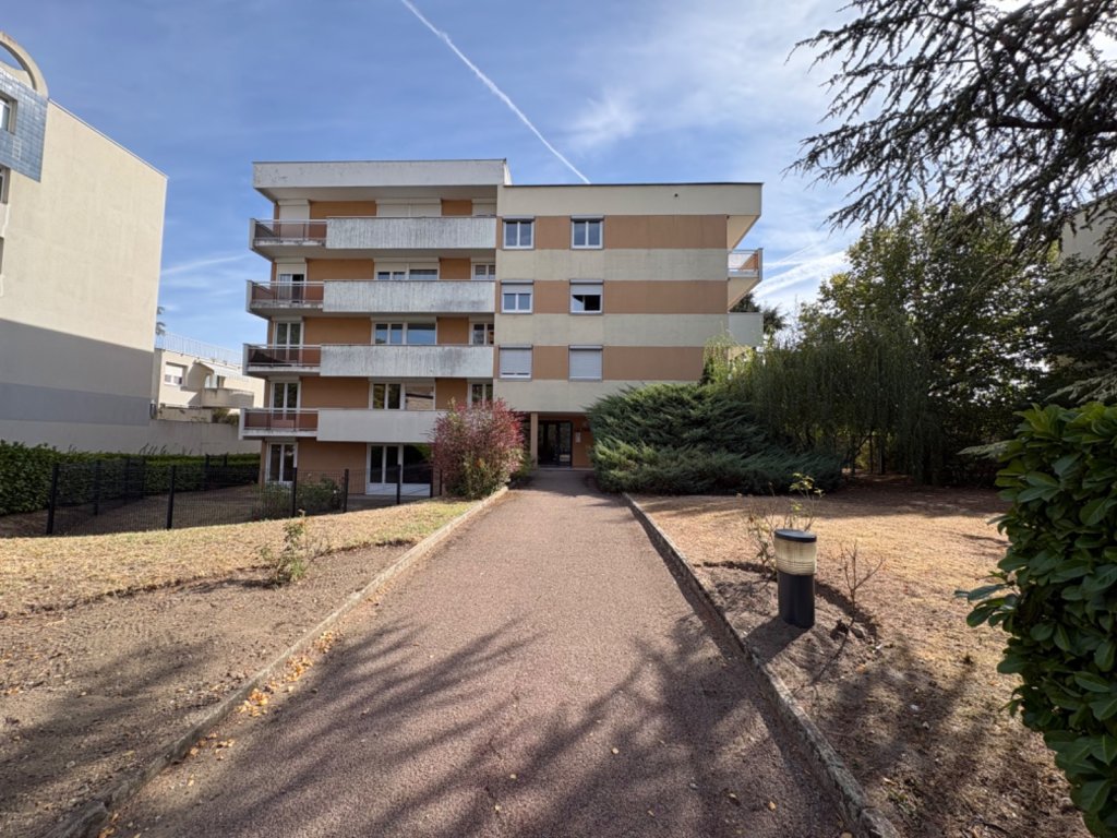 VENTE - Appartement - FEURS (42110) - 129000 €