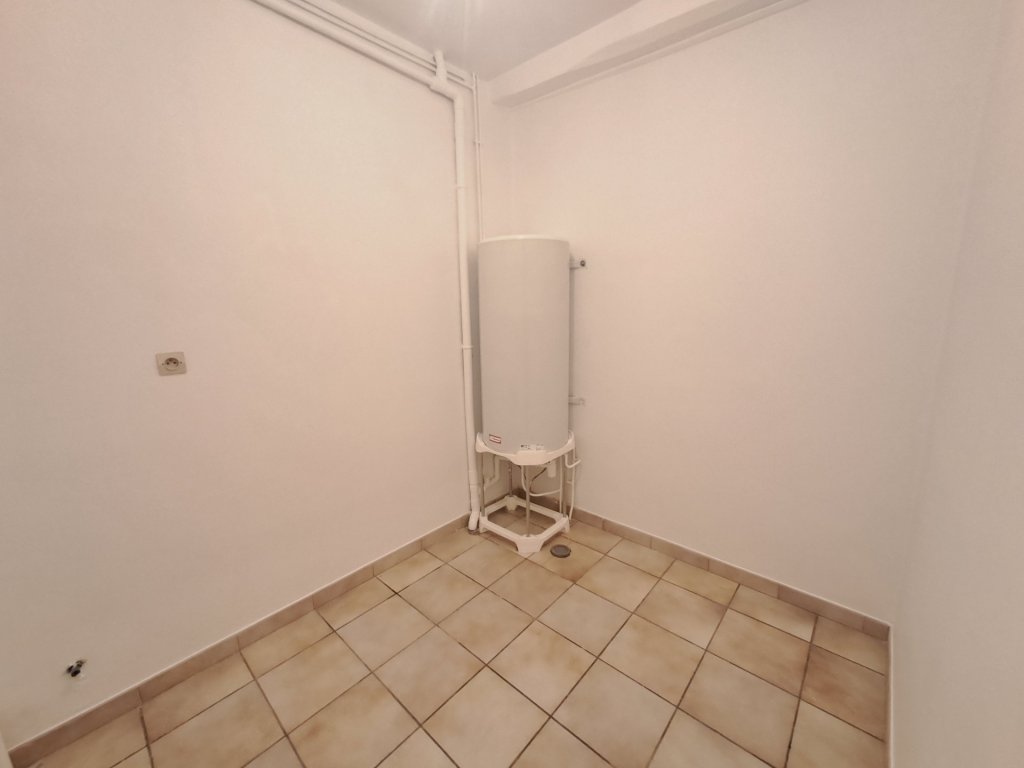 LOCATION - Appartement - CHAZELLES SUR LYON (42140) - 495 €