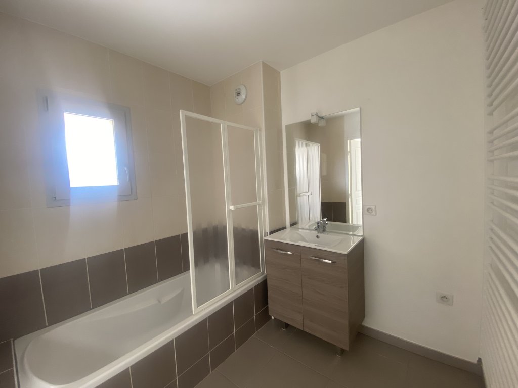 LOCATION - Appartement - MONTBRISON (42600) - 748 €