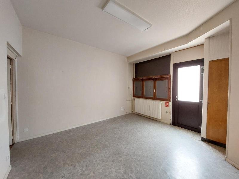 LOCATION - Boutique - CHAZELLES SUR LYON (42140) - 420 €