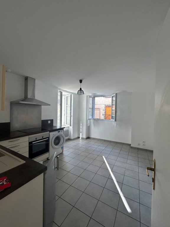 LOCATION - Appartement - NOIRETABLE (42440) - 328 €