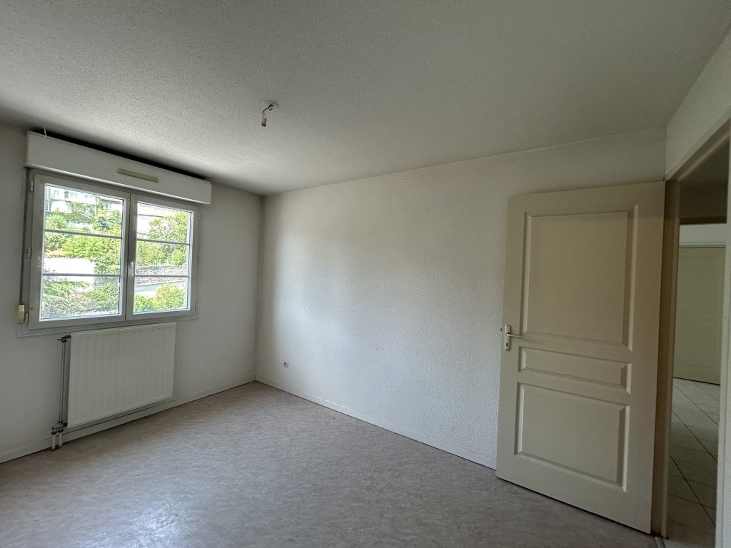 LOCATION - Appartement - ST GALMIER (42330) - 800 €