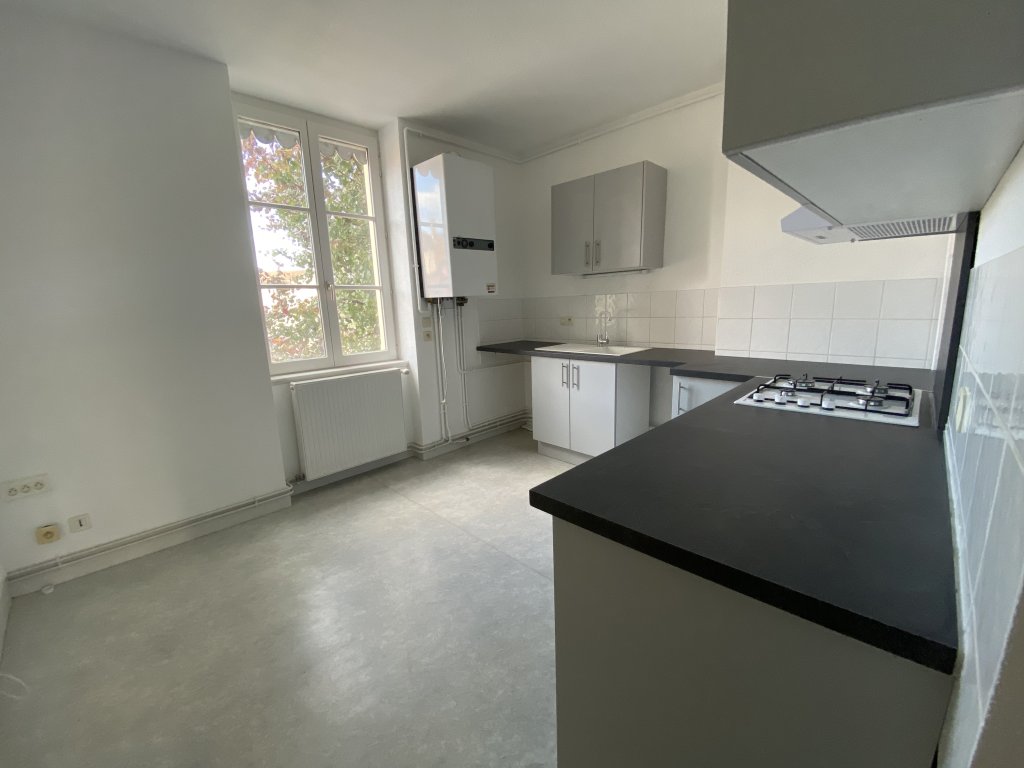 LOCATION - Appartement - MONTROND LES BAINS (42210) - 590 €