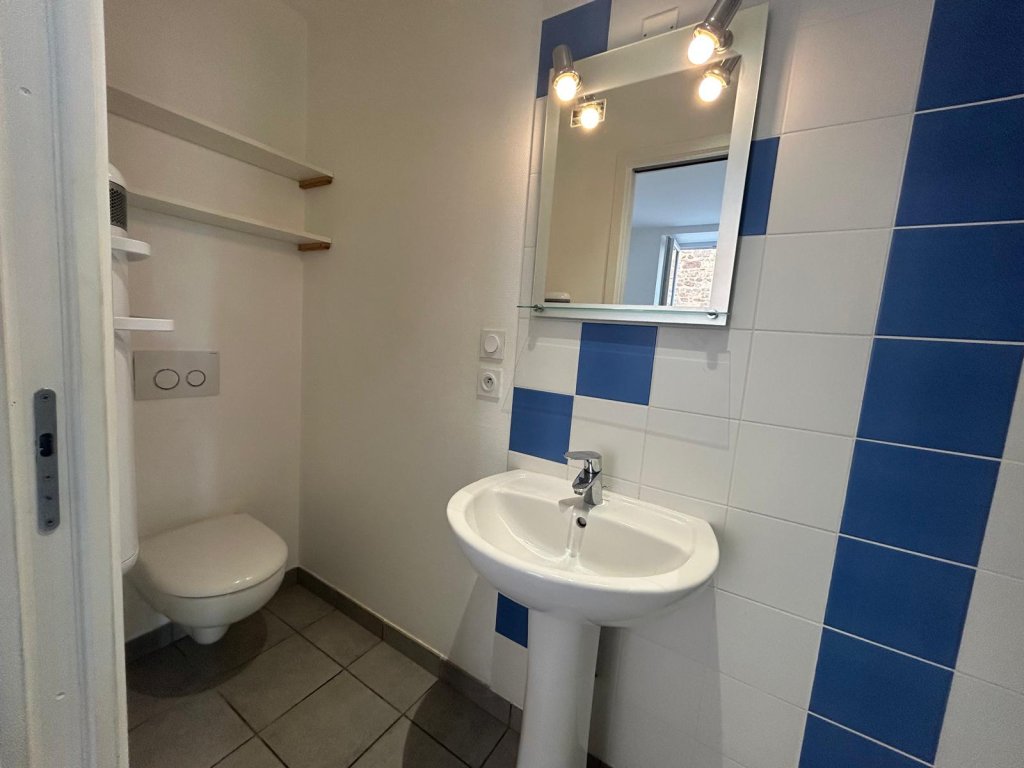 LOCATION - Appartement - NOIRETABLE (42440) - 328 €